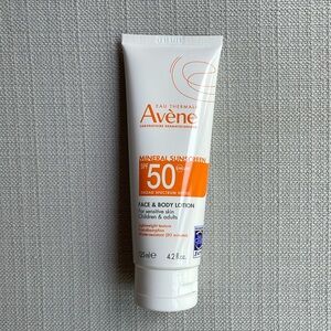 Avene Mineral Sunscreen Face & Body Lotion SPF 50 sealed